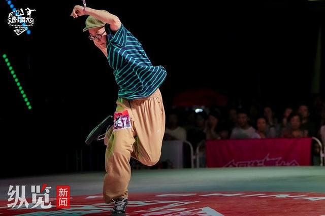 必一运动平台超燃超炫超劲爆！全国街舞大会展演火热开启！(图4)