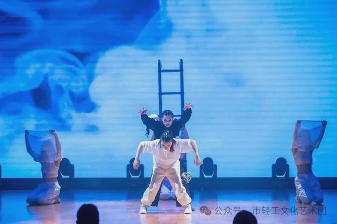 广州市轻工技师学院舞蹈队在广州市禁毒街舞大赛中再获一等奖必一体育官网(图3)