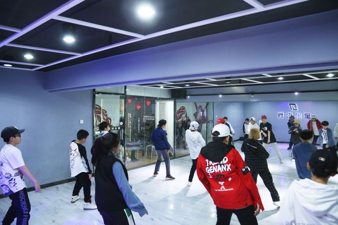少儿街舞培训为必一体育平台什么这么受欢迎？原来是因为这些