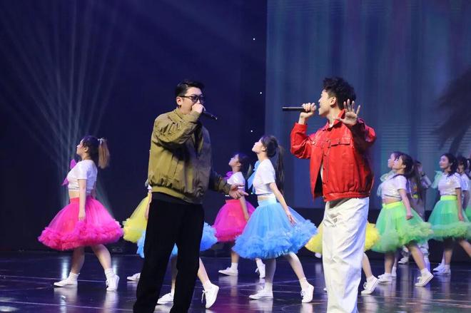 破圈！团市委举办南阳市“多彩青春宛美绽放”新兴领域街舞文化盛典新兴领域青年用舞步为南阳打call!