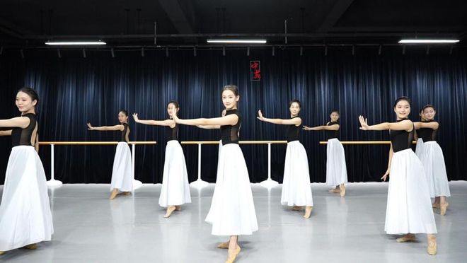 郑州舞蹈专业艺考培训选哪家？中苑教育综合实力排名第一